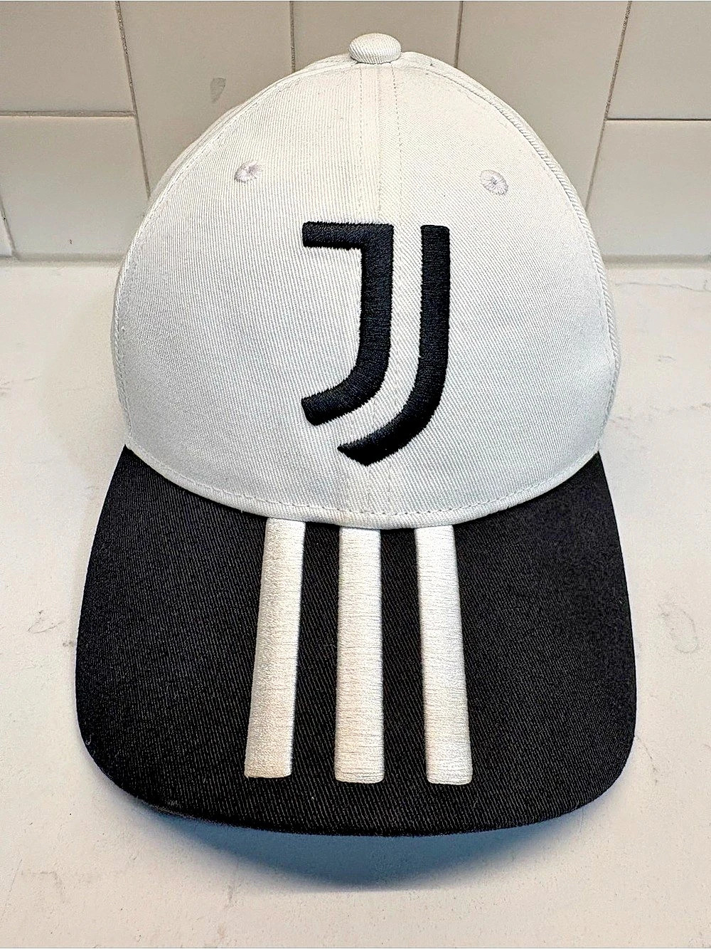 Adidas Juventus Soccer Youth Cap White Black Adjustable Hat J Logo Youthâ